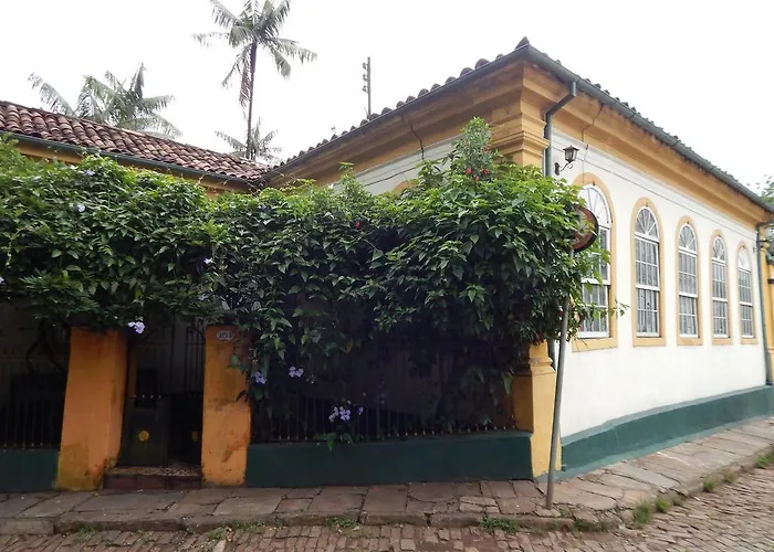 Pouso Das Glicinias - B&B
